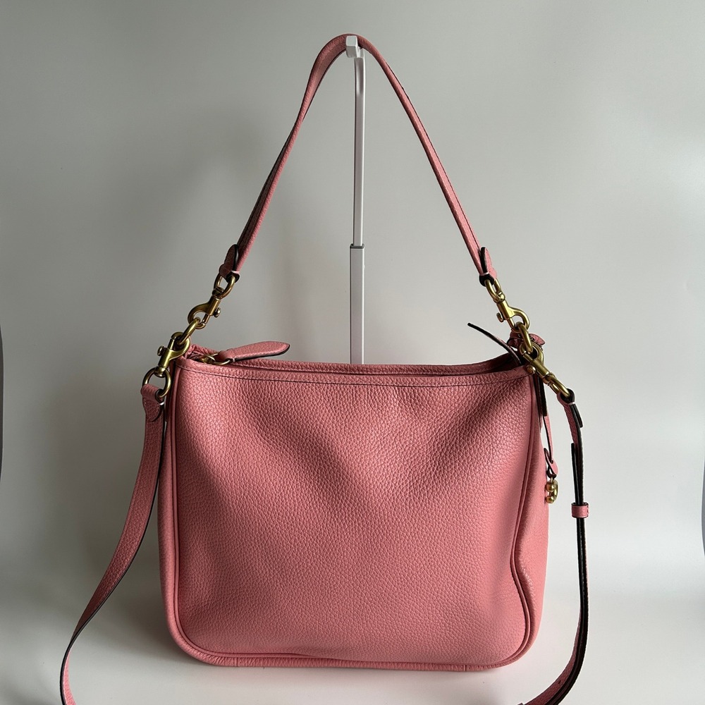 Coach Cary Convertible Crossbody Shoulder Bag Pink Pebble Leather CC437